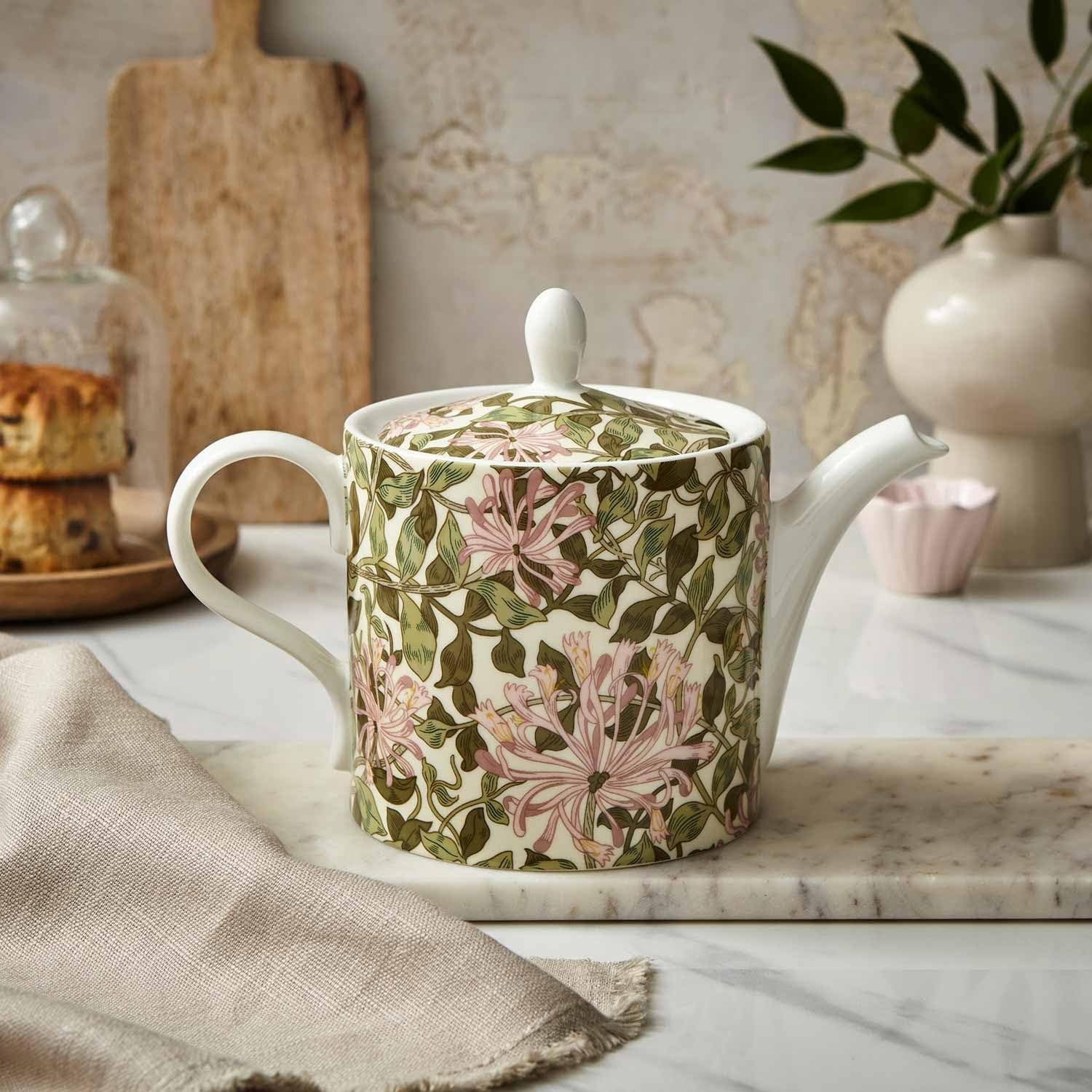 Spode Morris & Co Teapot and Mug - Thumbnail 3