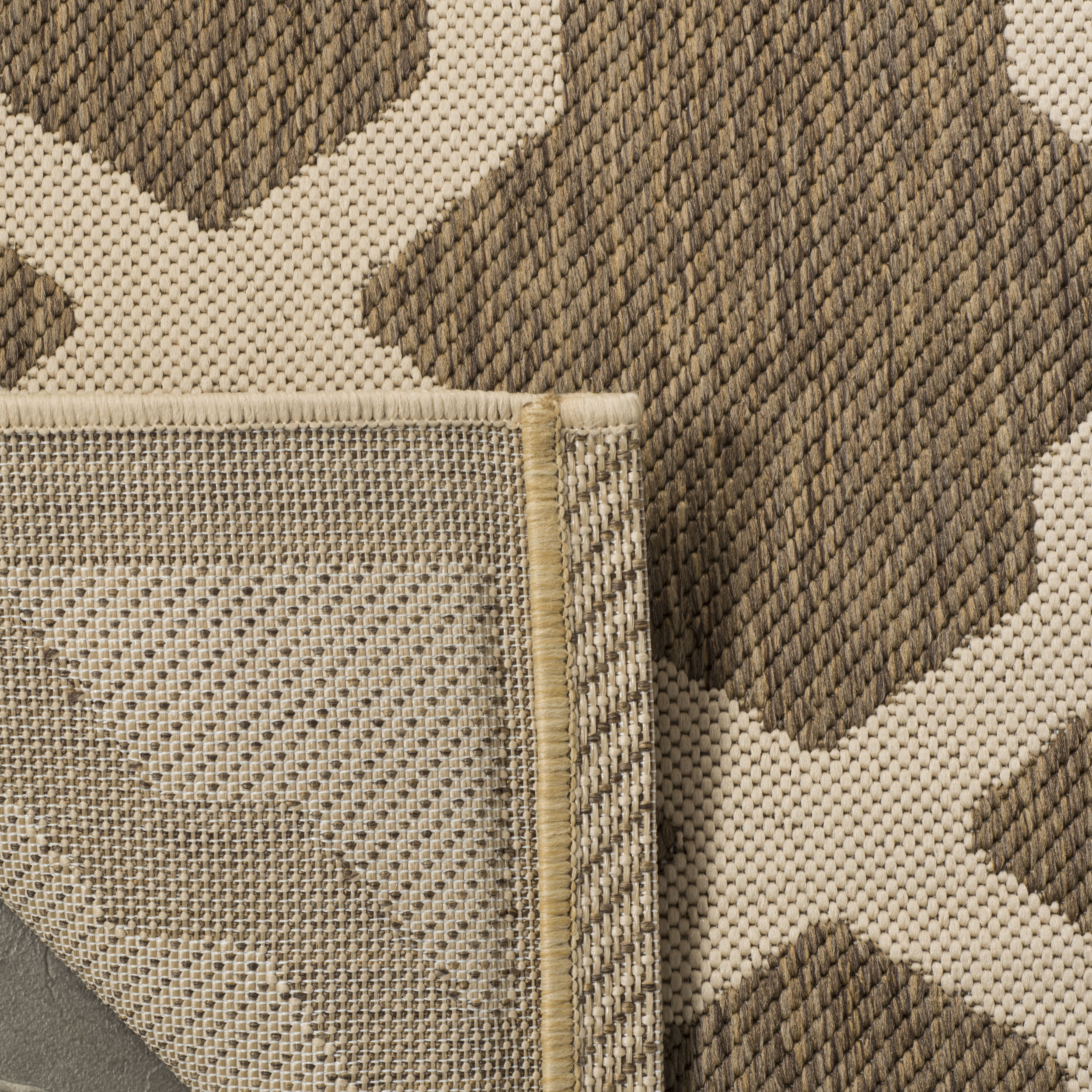Safavieh Courtyard Amber Geometric Indoor/Outdoor Area Rug, Brown/Bone, 7'10" x 7'10" Round