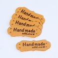 thumbnail image 3 of 100 piezas etiqueta colorida hecha a mano amor dos agujeros en relieve etiqueta de cuero de gamuza sombrero bolso hecho a mano ropa, 3 of 5