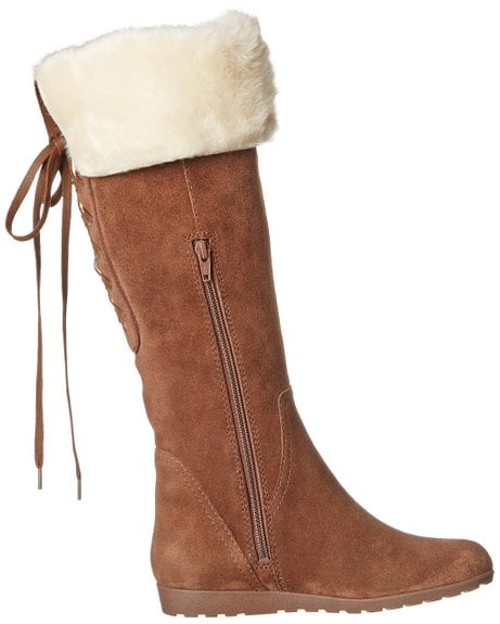 brown boots with fur inside