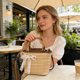 thumbnail image 1 of Bolso de paja tejida con nudos – Bolso de hombro de paja natural hecho a mano para el verano, bolso de mano informal ligero y transpirable para la playa, las vacaciones y los viajes diarios., 1 of 6