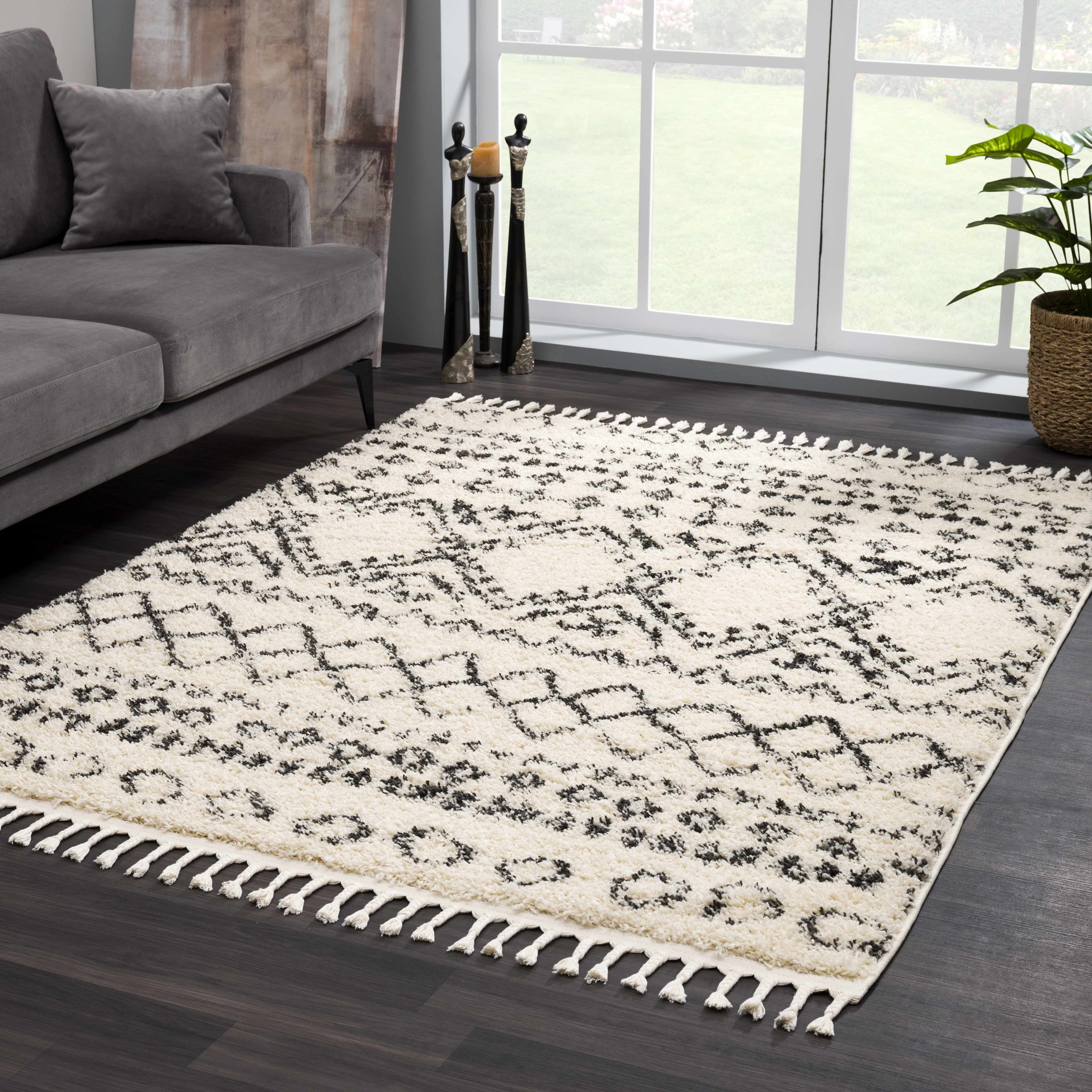 BoutiqueRugs Duncans Boho Moroccan Geometric Shag with Tassels for Living Room, Bedroom - Beige, Charcoal, Gray - 5'3" x 7'3" (5x7)