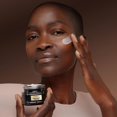 thumbnail image 3 of L'Oréal Paris Midnight Cream, Vitamine E + Antioxydants, 3 of 9
