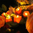 thumbnail image 4 of Paquete de 12 luces de té LED naranjas para la decoración del hogar del banquete de boda con efecto realista parpadeante, 4 of 5