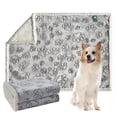 thumbnail image 1 of Manta impermeable para perros Qeils, forro polar sherpa, 102 x 127 cm, 1 of 6