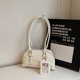 thumbnail image 1 of Bolso de axila de cuero PU para mujeres bolso de cita para hombro sólido de color sólido con bolso (blanco), 1 of 9