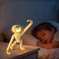 thumbnail image 5 of Luz nocturna LED de chimpancé de ABS, alimentada por pilas, para dormitorios y residencias universitarias, 5 of 5