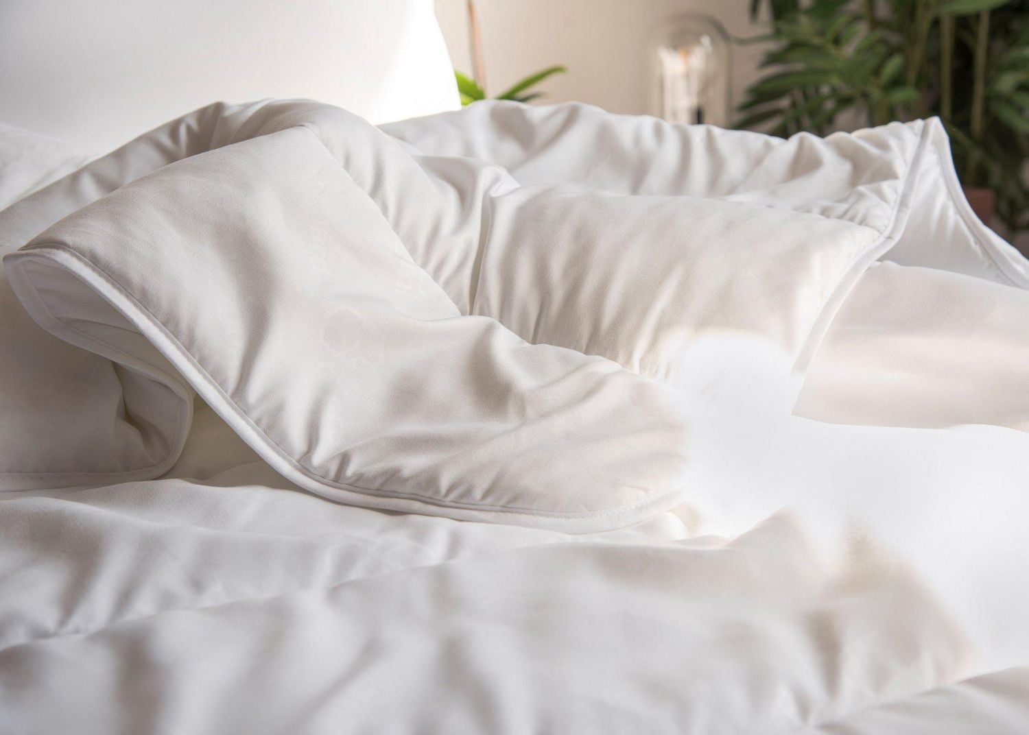 Sleep Guard Cotton and Polyester Duvet Queen