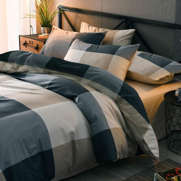 Queen Comforter Set Fluffy Plaid Checkered Pattern Modern Geometric Bedding with 2 Pillow Shams All Season Soft Microfiber