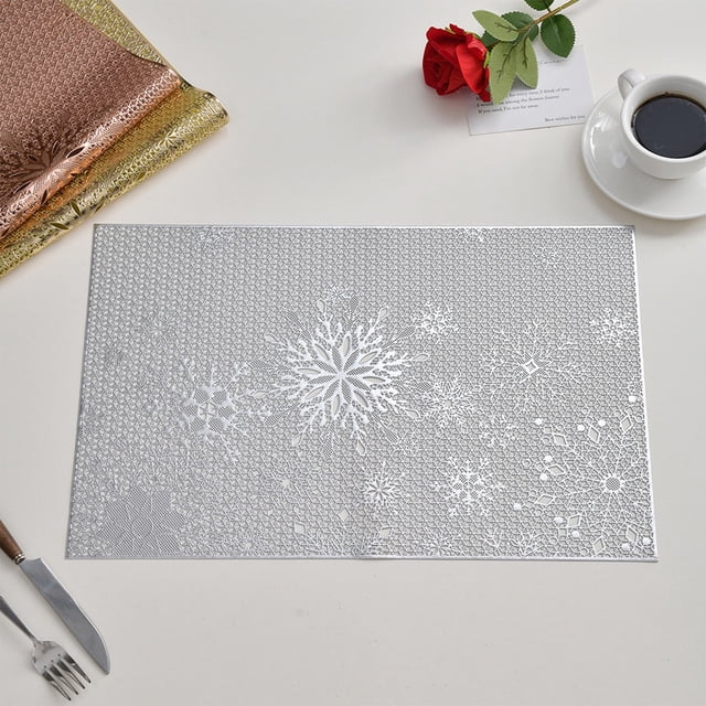 COM1950s Placemat for Dining Table,Heat Resistant Table Mat with Snowflake Pattern,Decorative Pvc Placemat for Christmas and Winter Home Decor,Non-Slip and Easy To Clean Insulation Mat