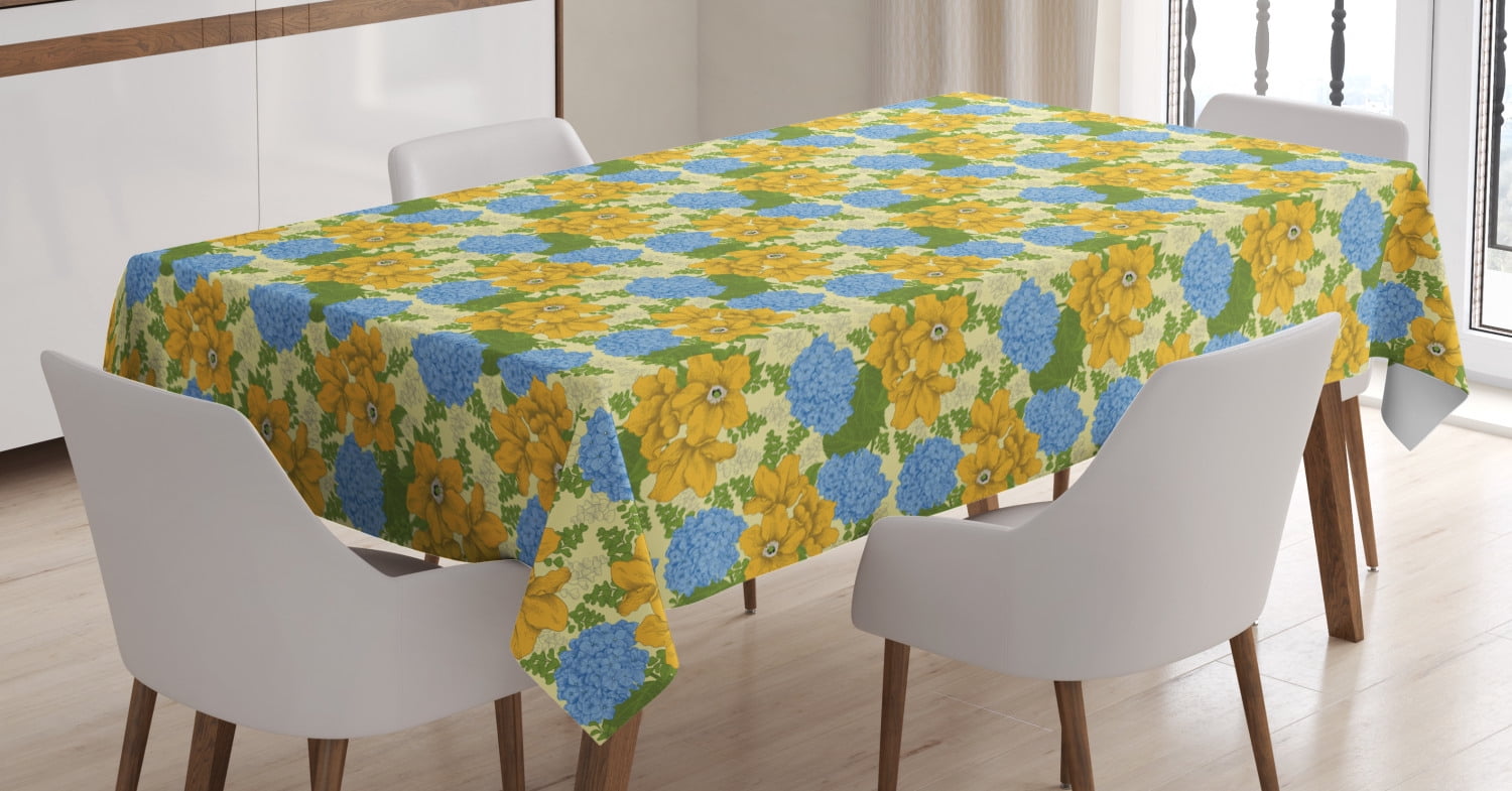 Shrups Pattern Vintage Tablecloth, Nostalgic Inspiration Pastel Color Hydrangea Shrubs ...