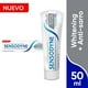 thumbnail image 3 of Pasta de dientes para sensibilidad Sensodyne Whitening + Anti-Sarro sabor menta de 50g, 3 of 4