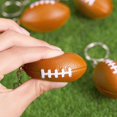thumbnail image 2 of Paquete de 20 llaveros de pelota de rugby para favores de fiesta, pelota antiestrés de rugby, premio de carnaval escolar, centro deportivo, 2 of 4