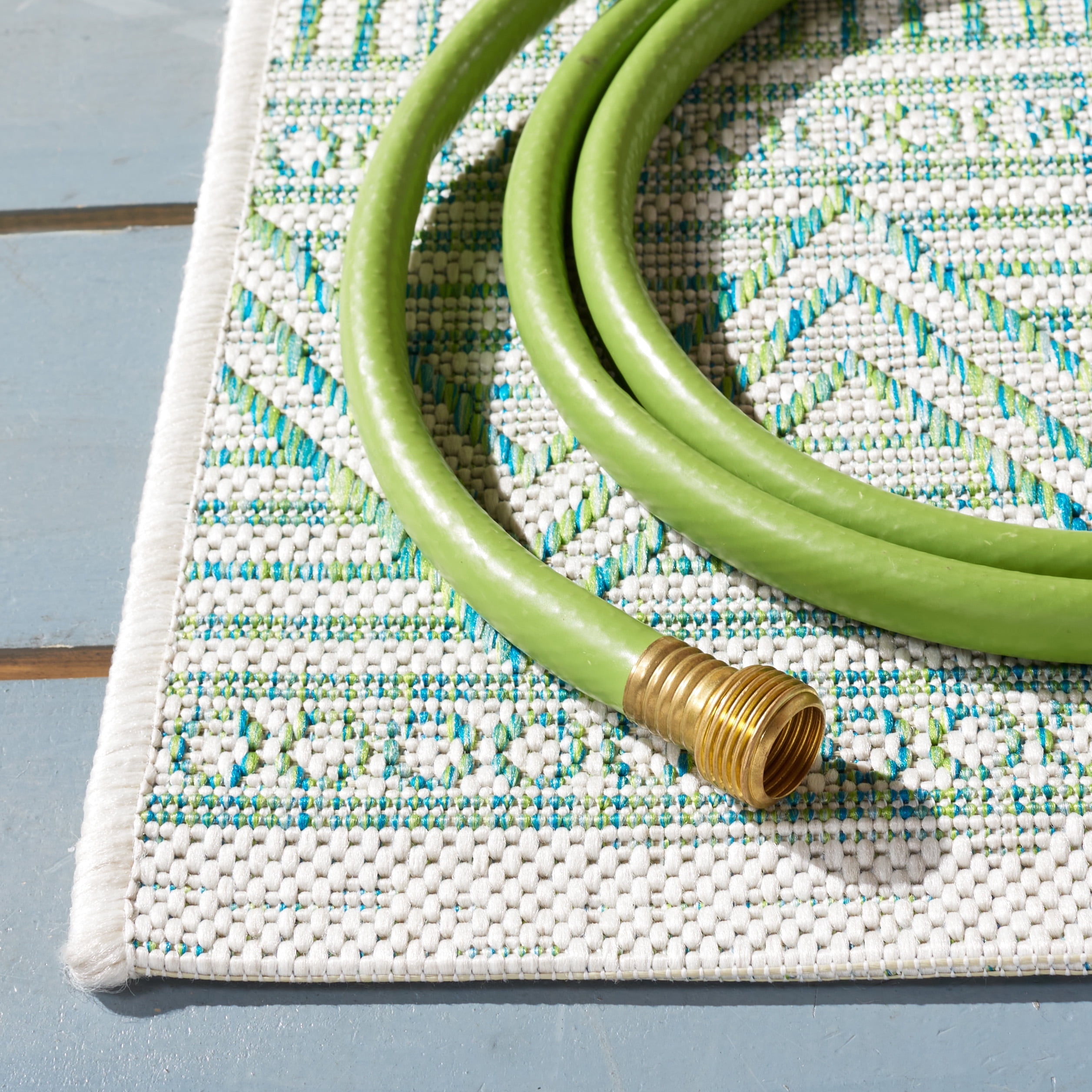 SAFAVIEH Courtyard Altan Geometric Indoor/Outdoor Runner Rug, Beige/Green, 2'3" x 8'