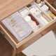 thumbnail image 5 of Organizador de joyas de acrílico Tclnyer, organizadores y almacenamiento de joyas, caja de joyería portátil transparente, con 20 bolsas de joyería portátiles antideslustre, para anillos, aretes, colla, 5 of 8