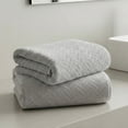 thumbnail image 1 of Pack de 2 Toallas de Microfibra Grandes (140x70 cm) Extra Suaves y de Secado Rápido para Baño, Alberca, Gimnasio y Viaje, Mod. Gris, 1 of 1