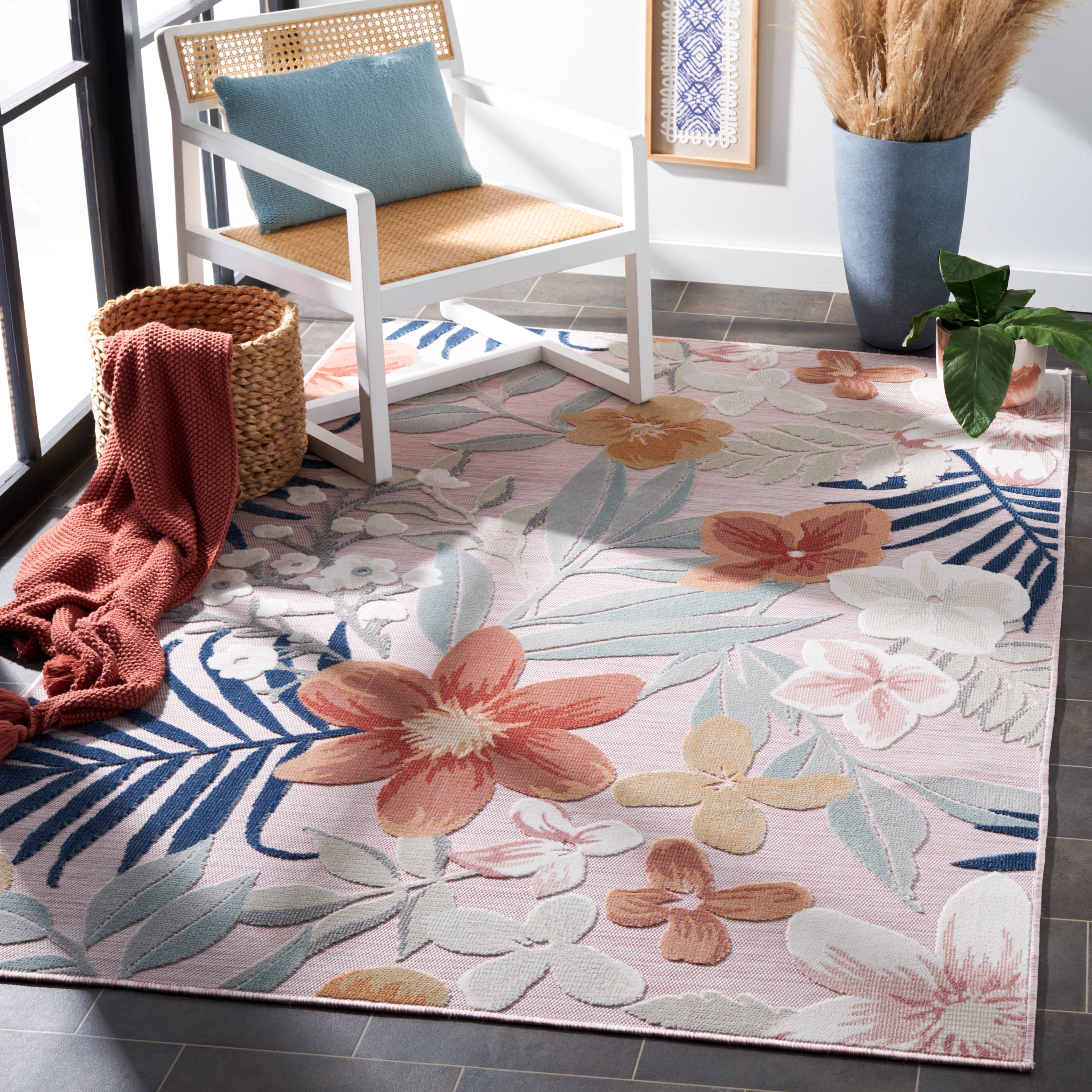 Safavieh Cabana Caris Floral Indoor/Outdoor Area Rug, Pink/Gray, 2'7" x 5'