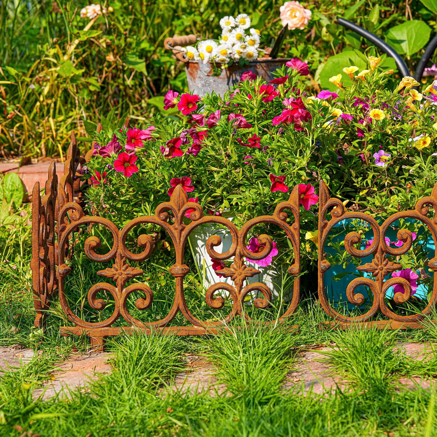 Sungmor 10.6" x 10" Cast Iron Garden Border Edging, Rust, Landscape Decor, 4 Count