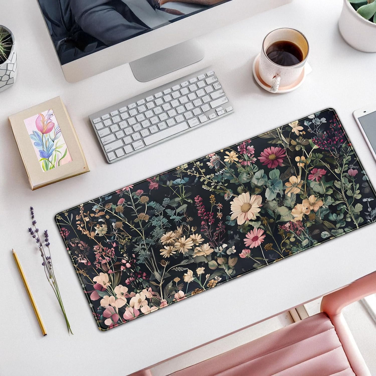 Floral Cottage Desk Mat 31.5''X11.8'' Botanical Mouse Pad Large Vintage Garden Aesthetic Desk Pad Extended Big Mousepad Keyboard Mouse Mat Romantic Gift for Her Student or Home Office