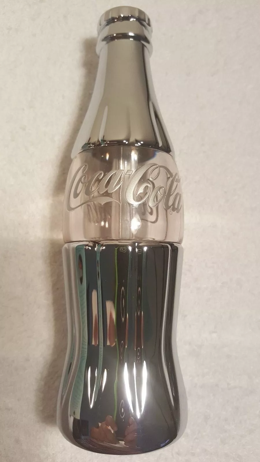Vintage 1990's Coca Cola Salt Shaker / Pepper Grinder Die-Cast Chrome Diner Collection