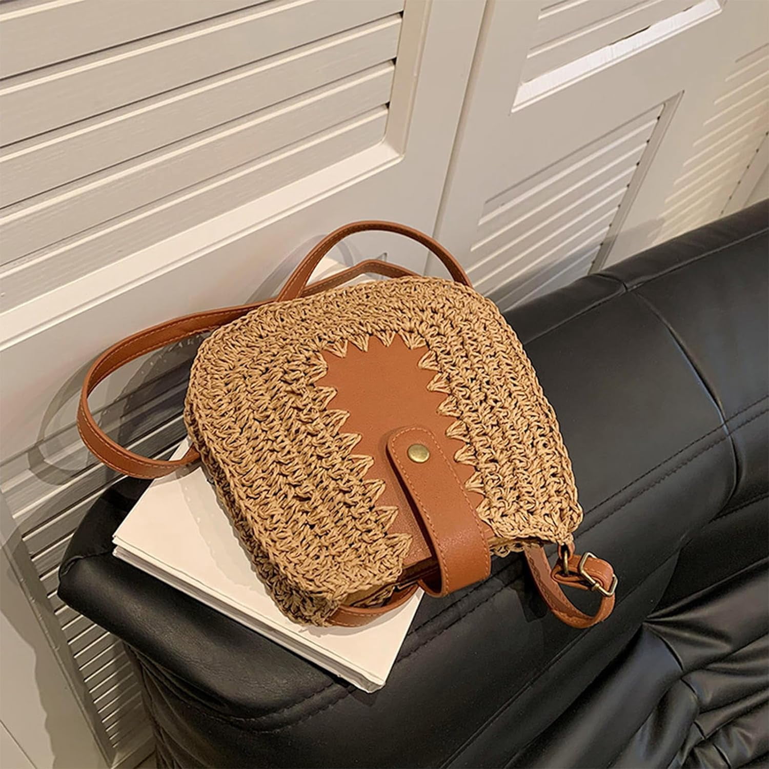 Straw Purses for Women, Summer Straw Crossbody Bag Purses Woven Straw Beach Bag for Vacation