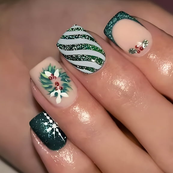 Yoyauz 24 PCS Christmas Fake Nails Shining Green and White Wreath Line Design Short Fake Nails, Christmas Holiday Green and White Nails Used for DIY Nail Decoration in Winter