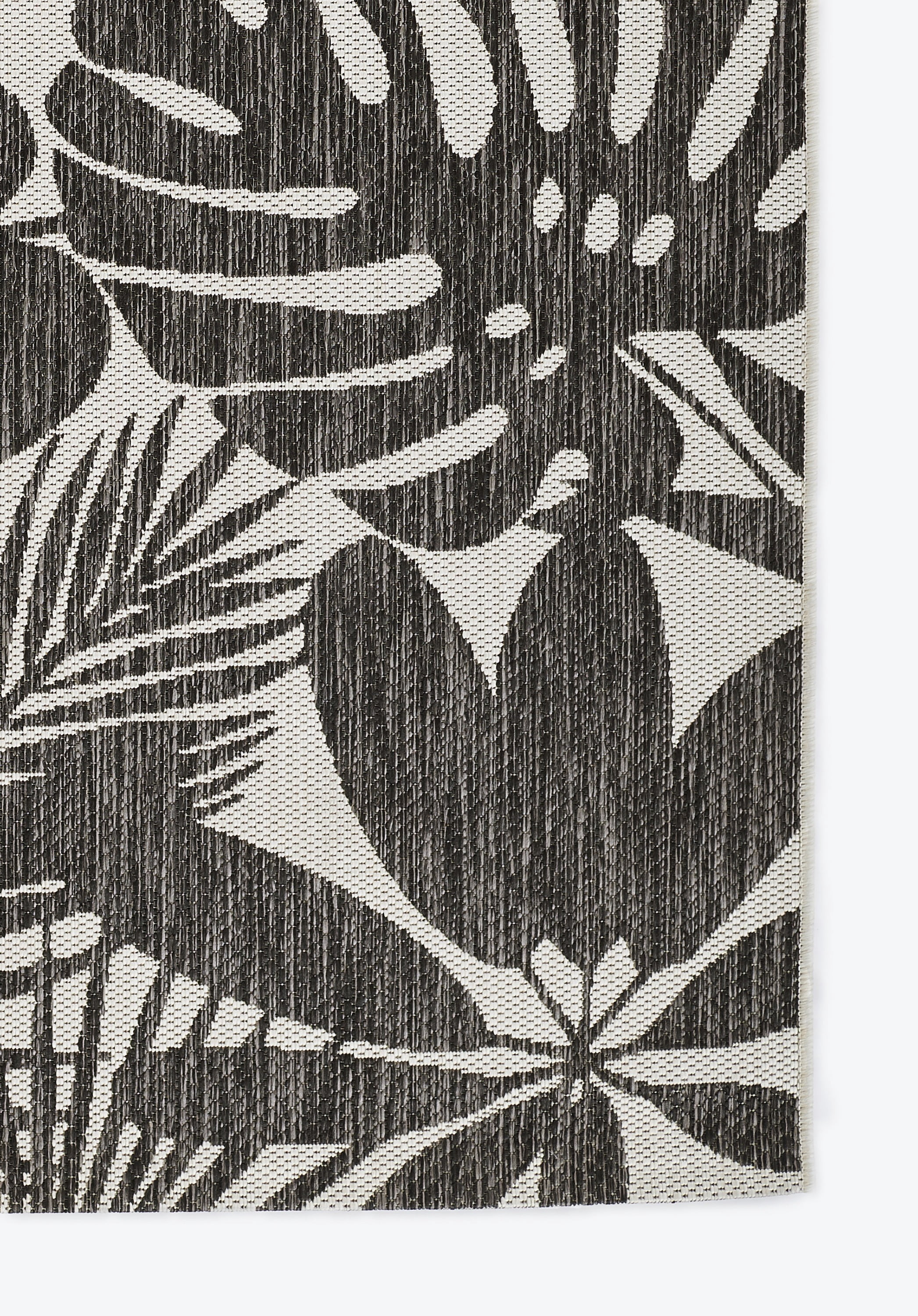 Novogratz by Momeni Villa Salerno Charcoal Indoor Outdoor Rug 6'7" X 9'6"