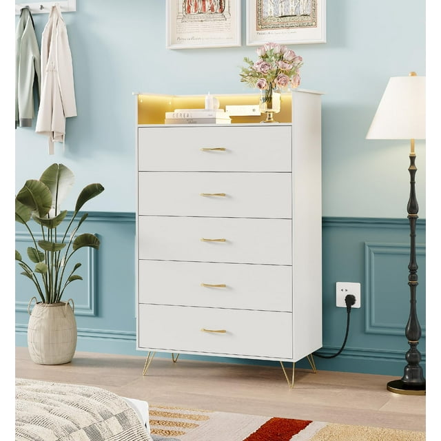 AKDSteel Commode Haute Moderne à 5 Tiroirs, Commode de Chambre Blanche Résistante à l'Eau avec Glissières à Fermeture Silencieuse pour Rangement de Garde-Robe et de Couloir