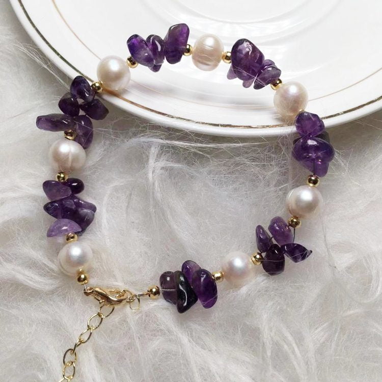 Costume Jewelry: Purple Bead Bracelet, String