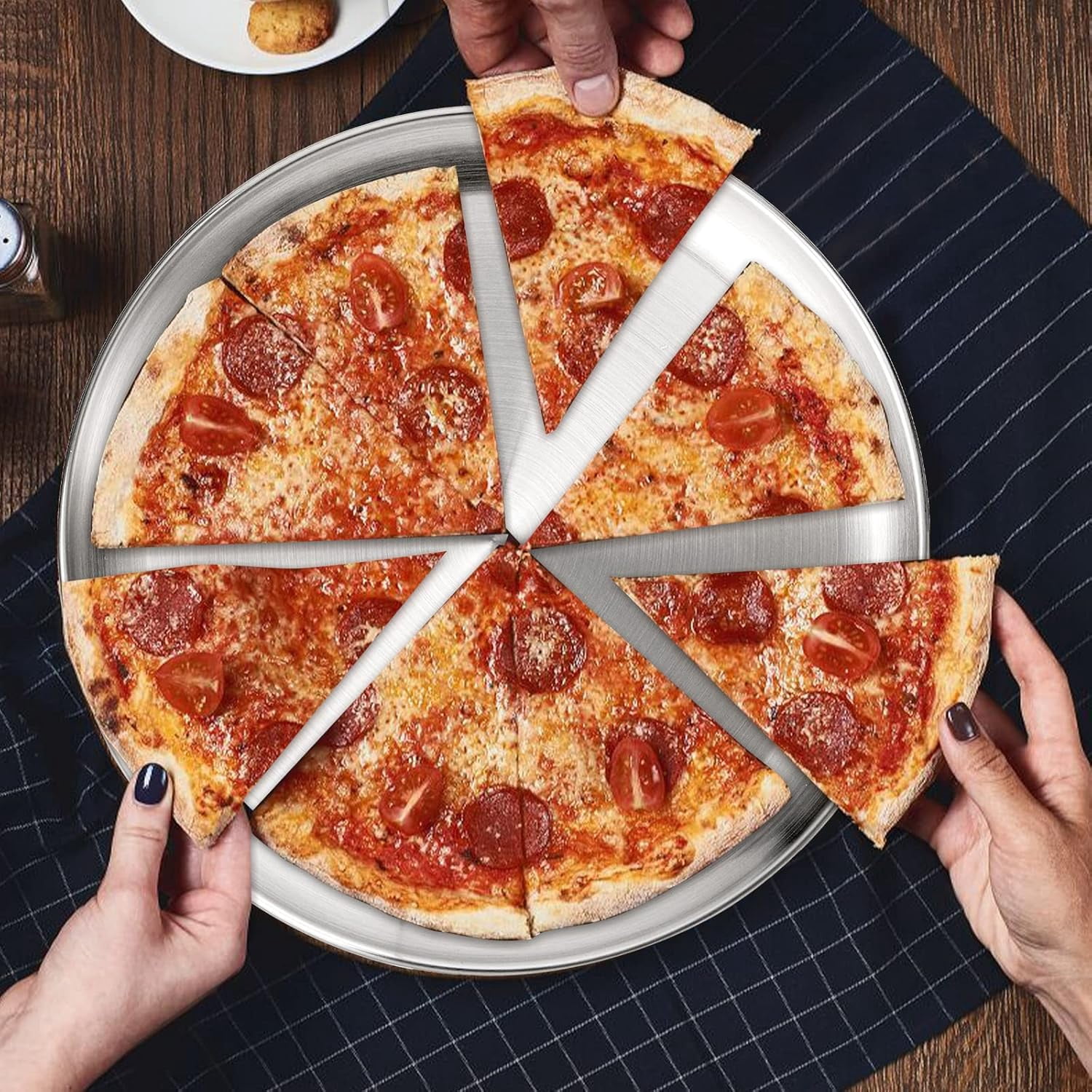 4 Pack Stainless Steel Pizza Pan, 13-1/2 Inch Tray Oven Crisper, Round Sheet Baking Pan Food Serving Plate for Pie, Cookie, Dishwasher Safe