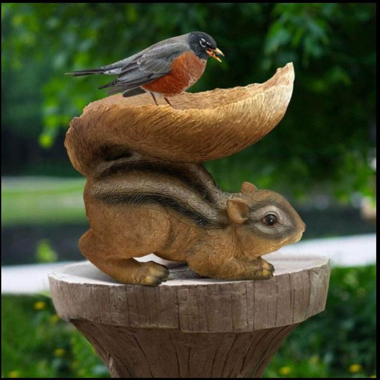 Blasgw Resin Chipmunk Garden Decorative Bird Feeder - Outdoor Statue for Woodland Garden, Whimsical Birdseed Dispenser for Attracting Feathered Friends - 8.5"x4.7"x7.9" multicolor