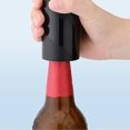 thumbnail image 3 of Abridor de botellas de cerveza con sistema de presión y retenedor magnético (paquete de 2) que no daña las tapas., 3 of 5