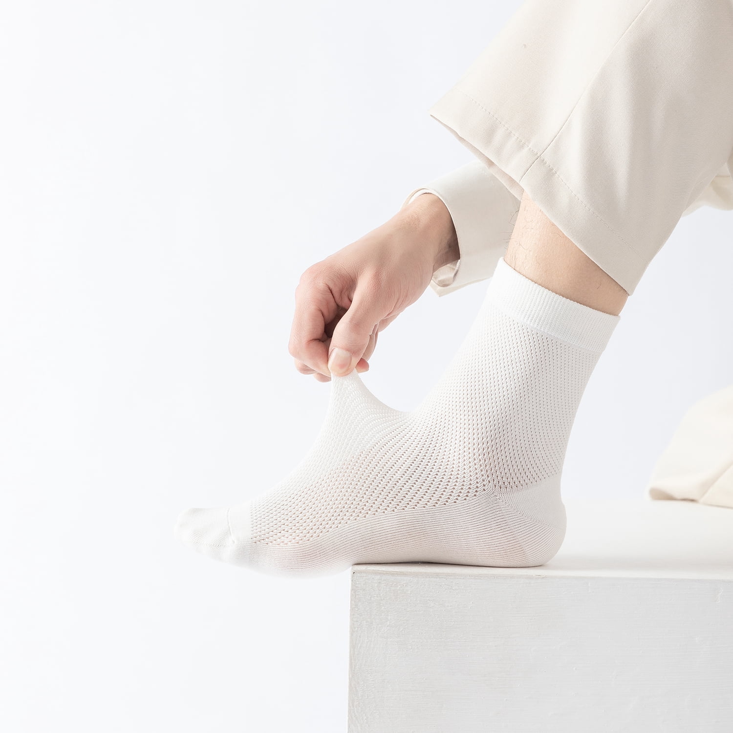 Sookeceks 6 Pairs Thin Crew Socks for Men, Soft Breathable Lightweight Socks Above Ankle Socks for Casual Size 7-11