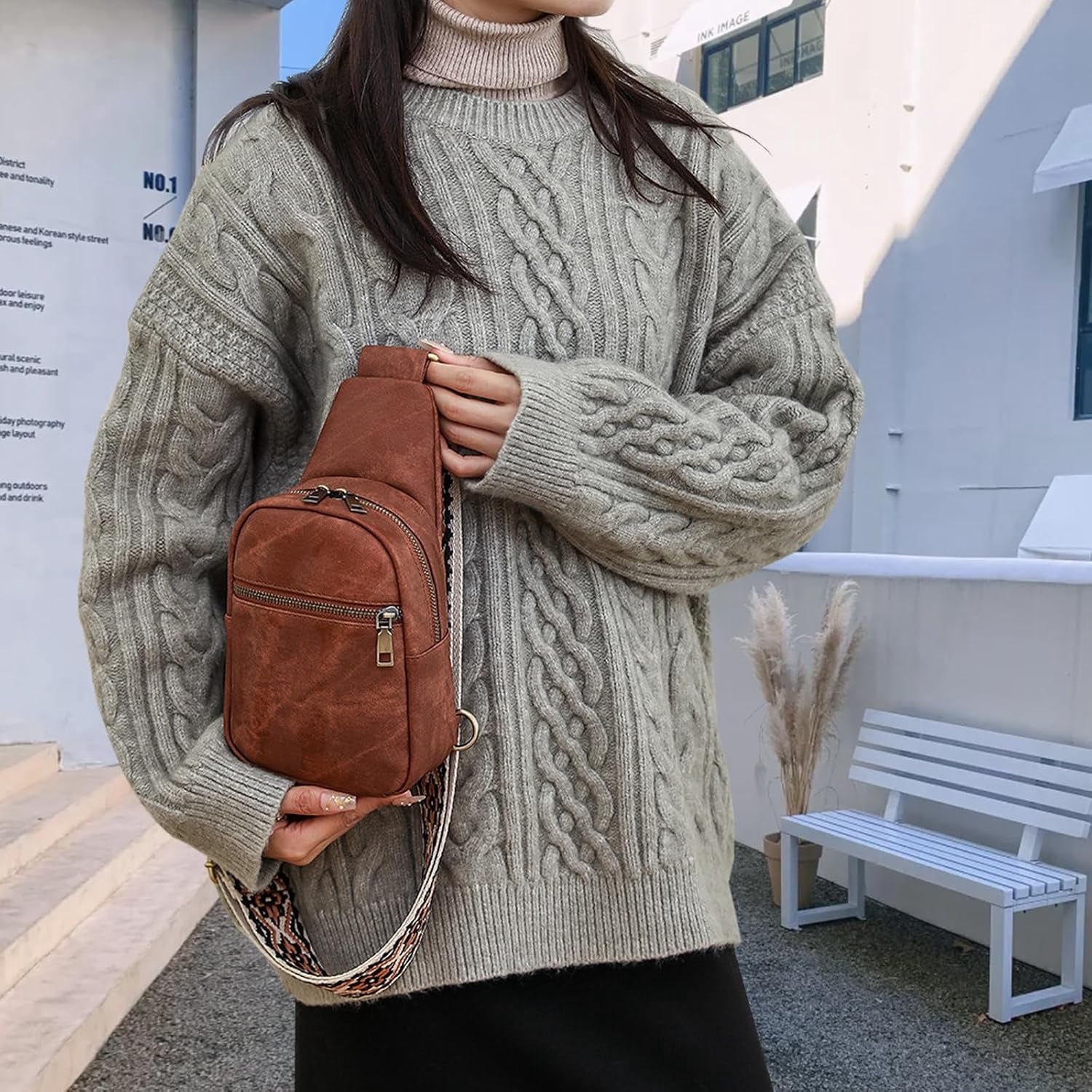 NANAHuang Small Sling Bag for Women Men Cross Body Bag Trendy Fanny Packs Chest Bag Crossbody Purse for Travel, Pink