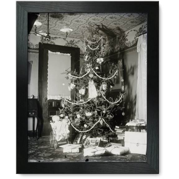 Framed Print: Christmas Tree In The Wright Home, 7 Hawthorn Street, Dayton, Ohio