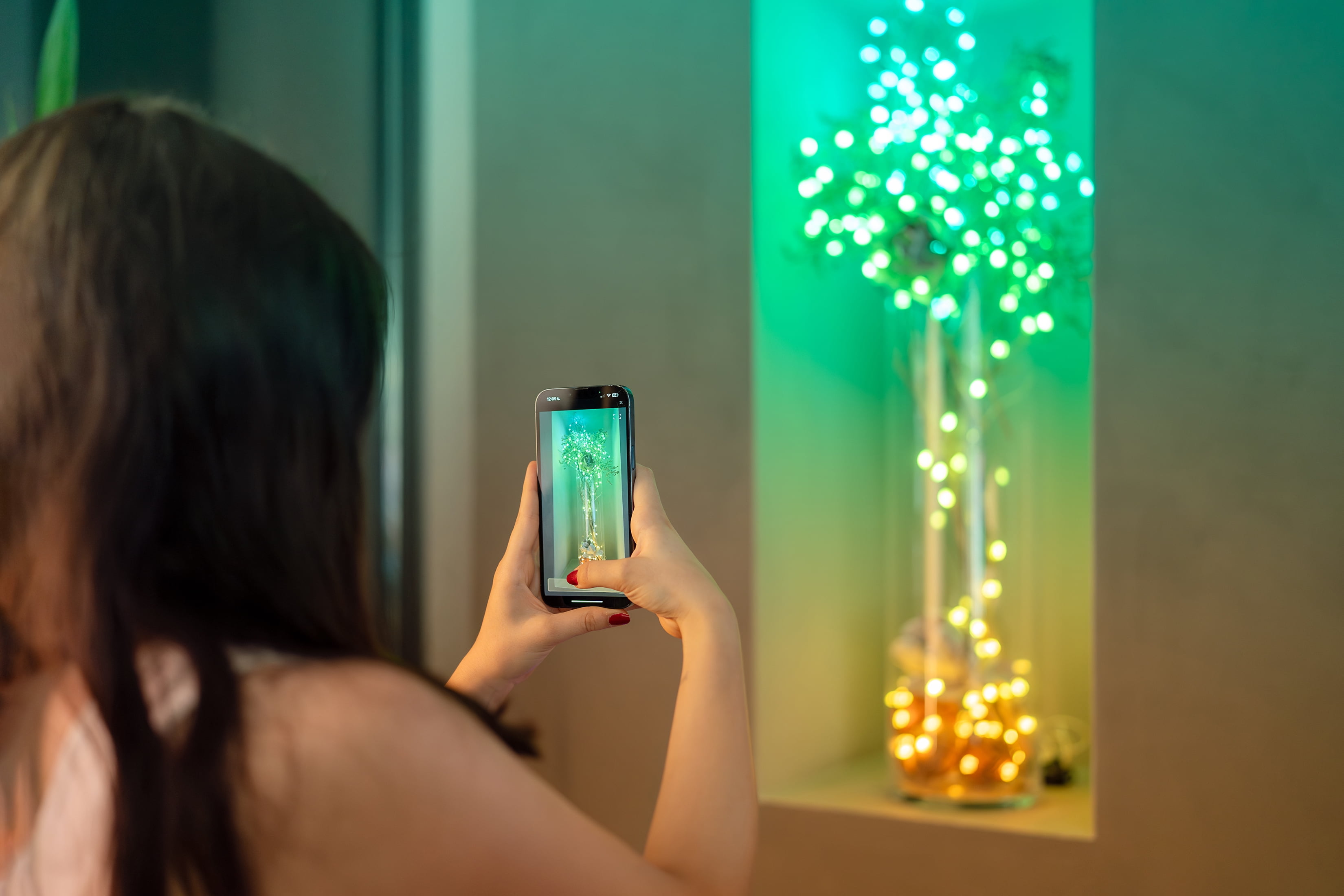 Twinkly Strings USB-C – 100 Pearl-Shaped RGB Multicolor LEDs, USB-C, 20 feet