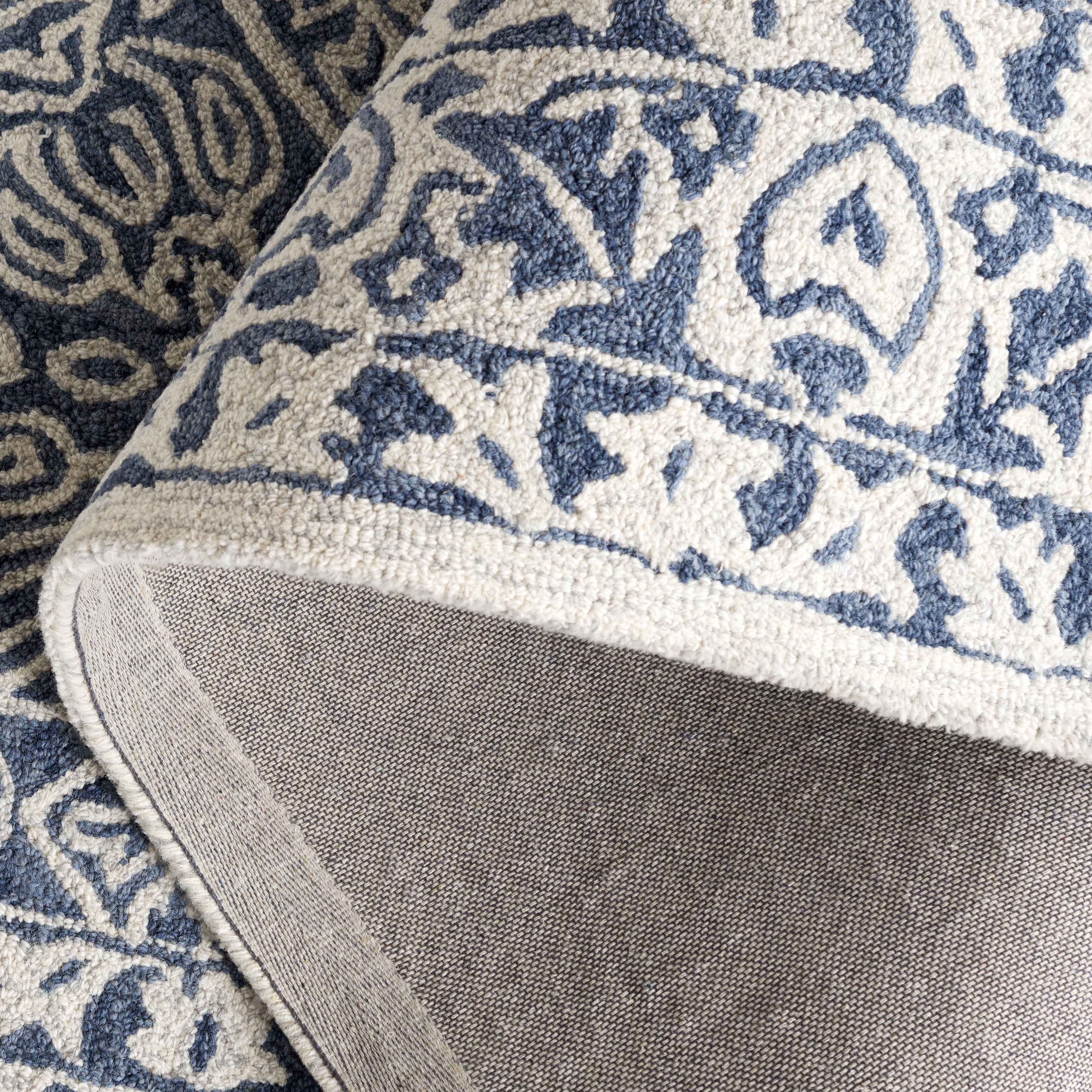 Safavieh Dip Dye Felicia Floral Runner Rug, Blue/Ivory, 2'3" x 8'