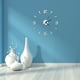 thumbnail image 2 of Reloj de pared 3D DIY, moderno reloj de pared acrílico con números arábigos para decoración del hogar, sala de estar y dormitorio, plateado (pilas no incluidas)., 2 of 5