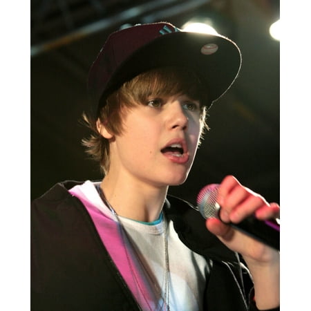 Design Public Outlet - Justin Bieber At A Public Appearance For Justin Bieber Launches Debut Album My World With Concert Citadel Outlets Los Angeles Ca December 14 2009 Photo By Adam OrchonEverett Collection Celebrity