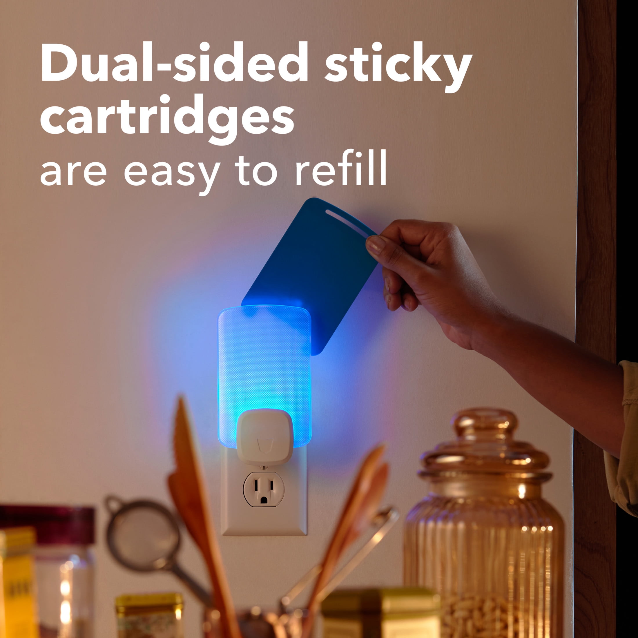 Raid Essentials Flying Insect Light Trap Starter Kit, Electric Flying Insect Trap & Refill