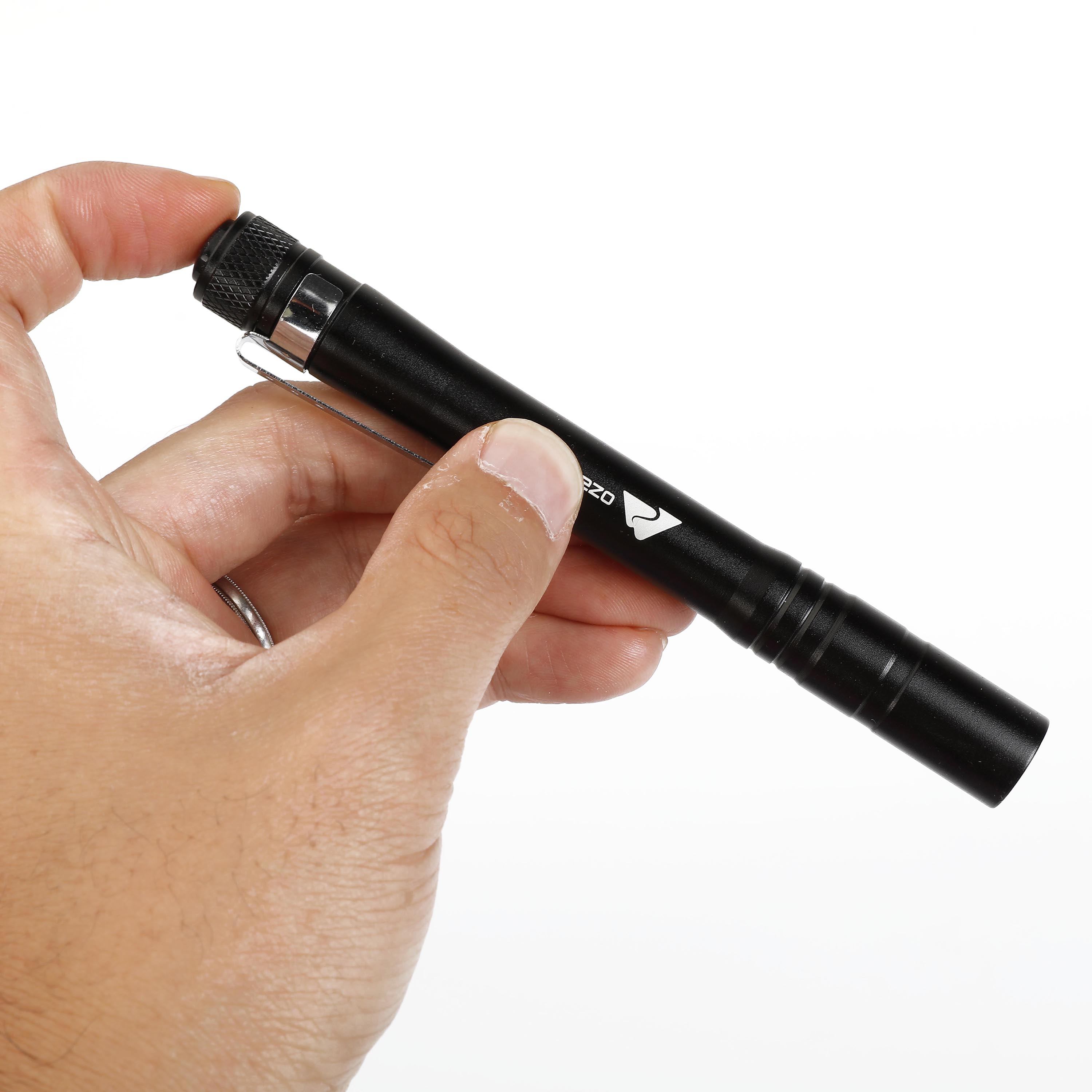Linterna enfocable de 1500 lúmenes con bolígrafo de luz adicional, impermeable, negro 7