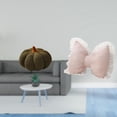 thumbnail image 2 of Juego de cojines de calabaza de Halloween con forma de lazo. Cojín suave y cómodo, ideal para decorar el hogar o como regalo para la oficina., 2 of 8