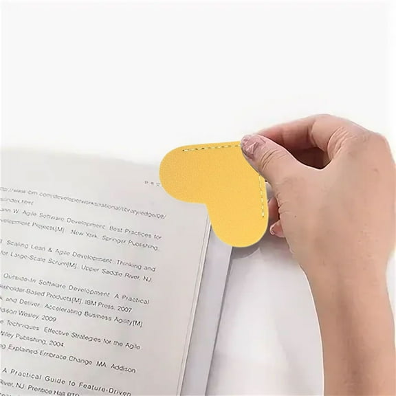 Leather Heart Bookmarks - 6 Pieces Cute Corner Page Book Marks for Teachers Students Book Reading Lovers, for School Office Home Supplies (Heart(6pcs)), 2.05x2.36"