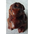 thumbnail image 6 of Carved Signed Boxwood Piggy Back Frog Ojime/Netsuke Bead | 26x19x15mm | Brown | 1 Beads, 6 of 8