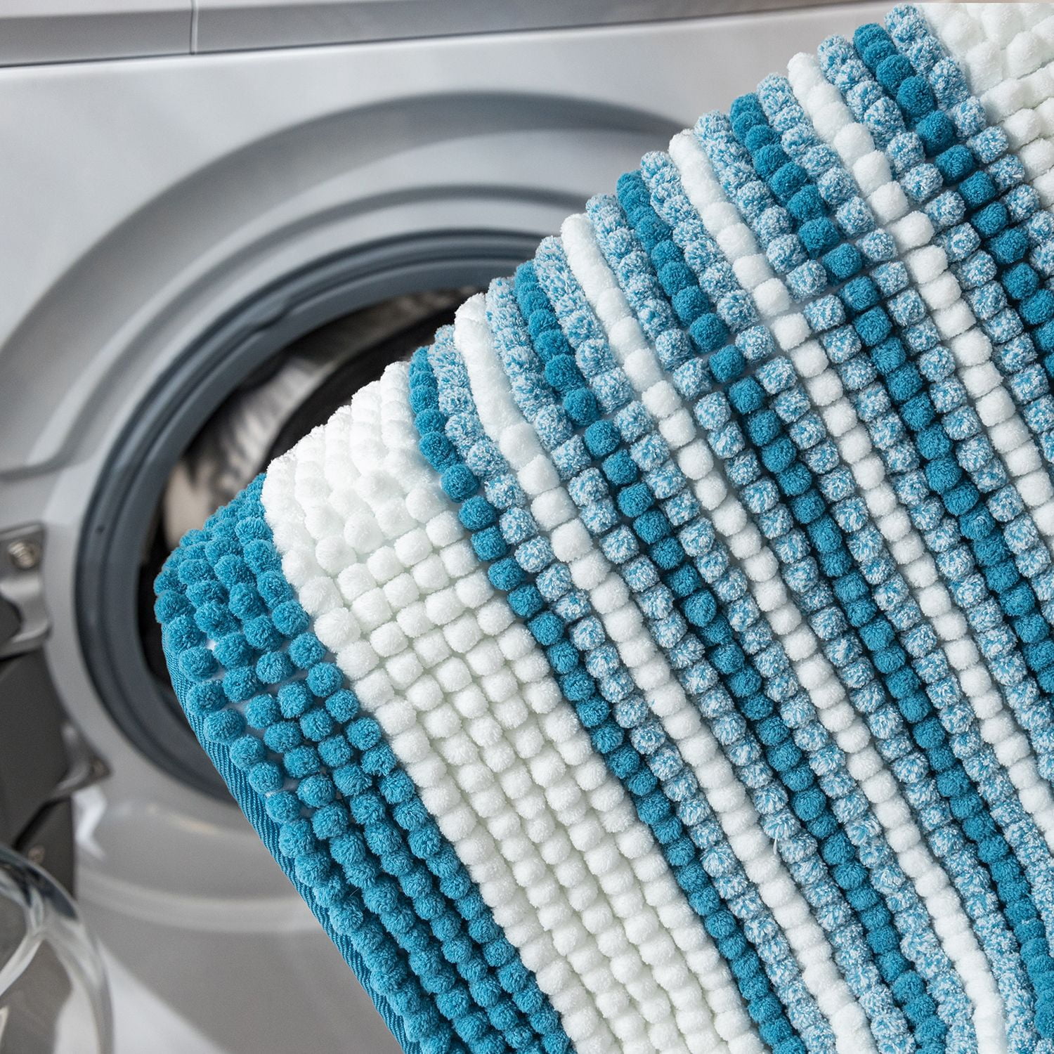 Phantoscope Bathroom Rugs 20 x 30 in, Quick Dry Soft Chenille Bath Mats with Non Slip Backing, Turquoise