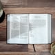 thumbnail image 2 of Piel regenerada negra con estampado Super Giant de Bible B&H Espanol NVI, 2 of 4