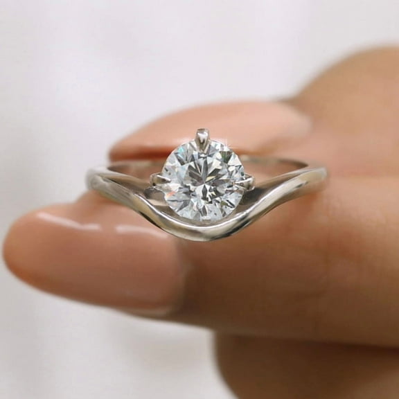 Jewelegant 1.50 Ct Round Moissanite Engagement Ring for Women, Anniversary Gift Ring