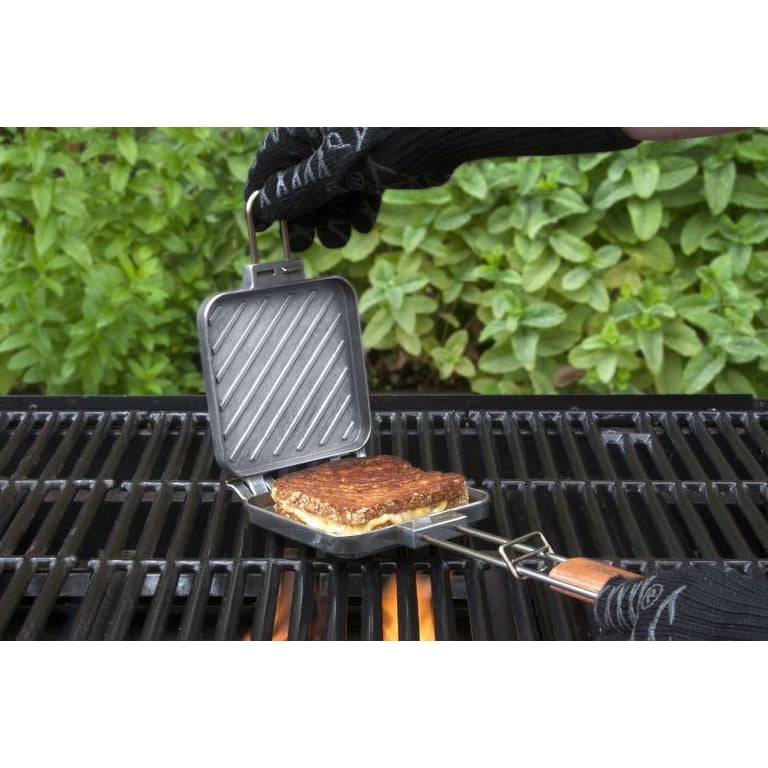 Charcoal Companion Cast Iron Garlic Roaster & Squeezer Set - Oven & Grill Safe With Silicone Extractor