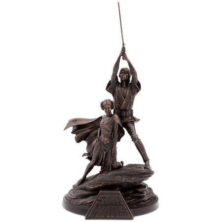 Star Wars 40th Anniversary Luke Skywalker & Princess Leia Figurine Star Wars 40th Anniversary Luke Skywalker & Princess Leia Figurine