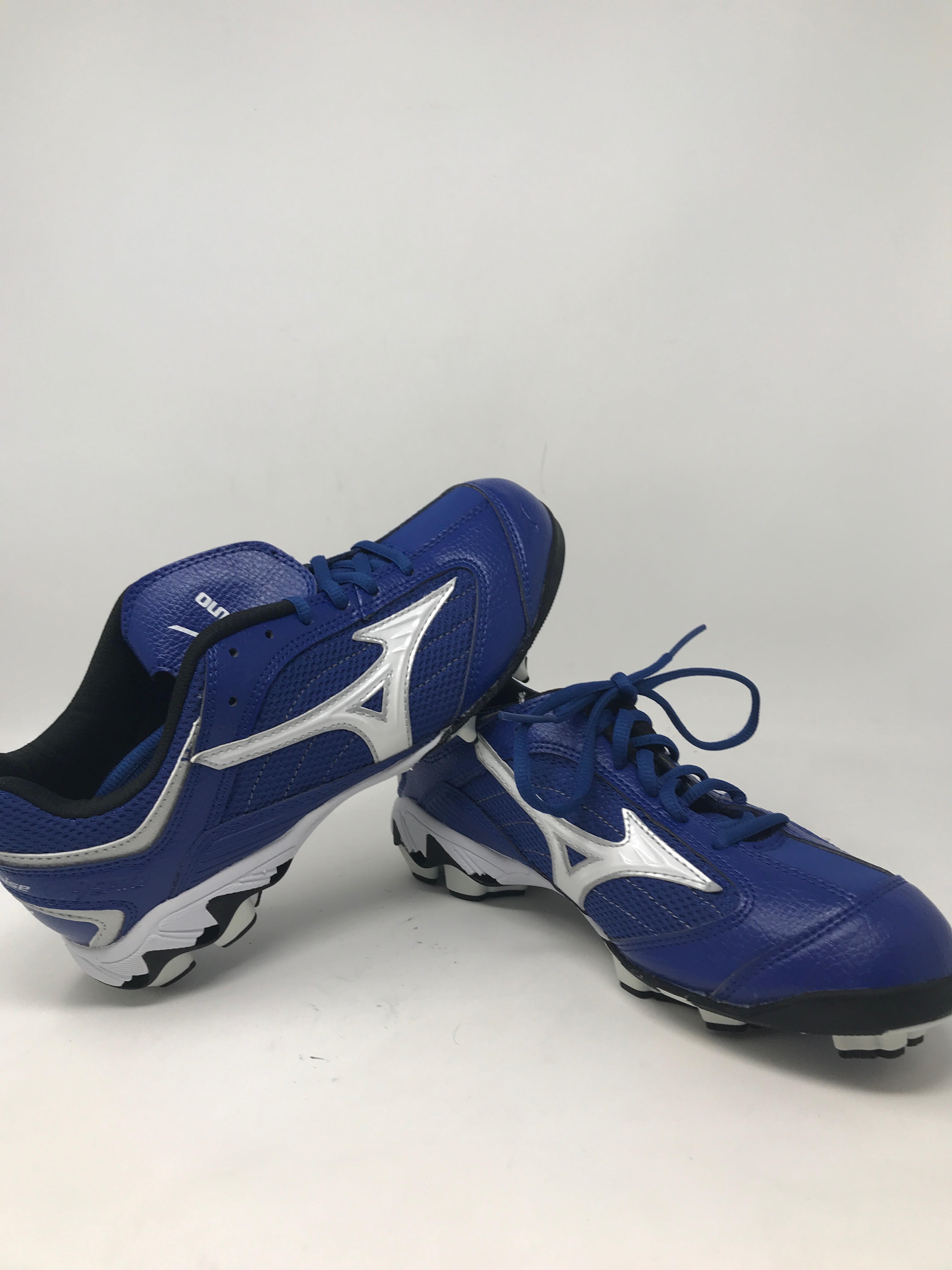navy mizuno softball cleats